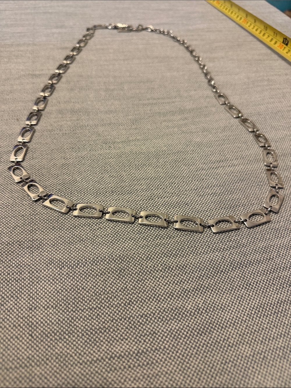Vintage Silver metallic Linked Oval belt